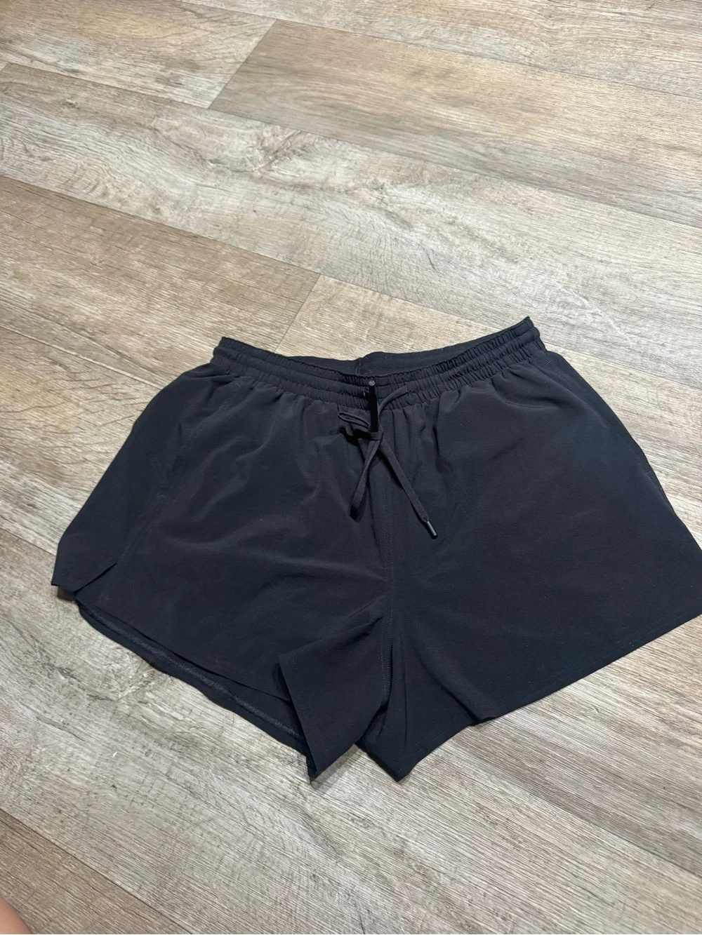 Lululemon Pacebreaker Short 3” Size 8